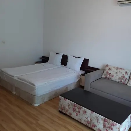 Апартамент Приморско Apartment Primorsko